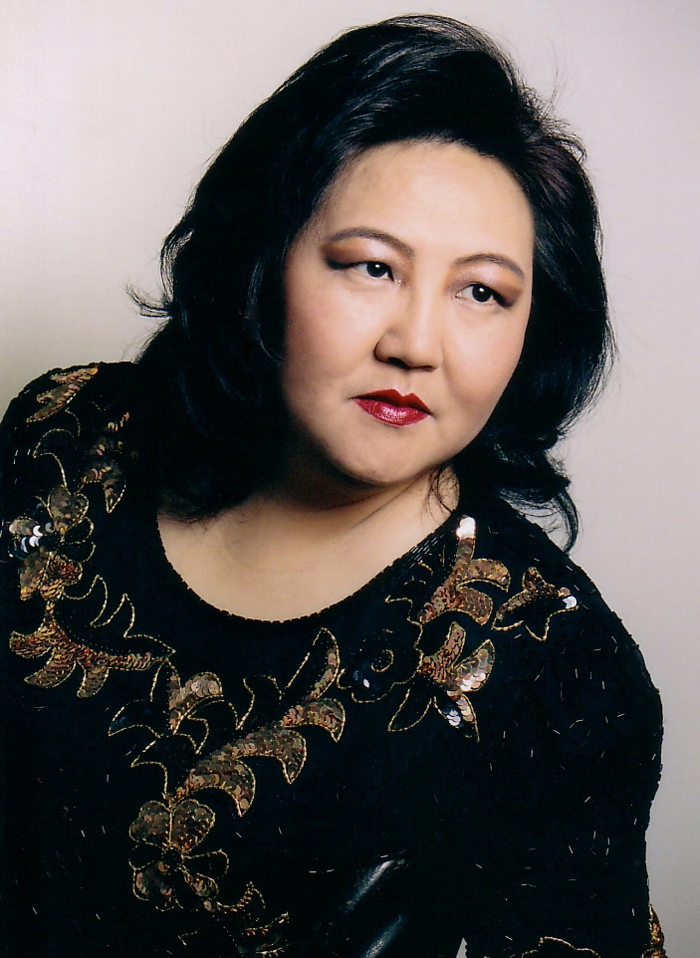 דשניאם בייסה, סופרן