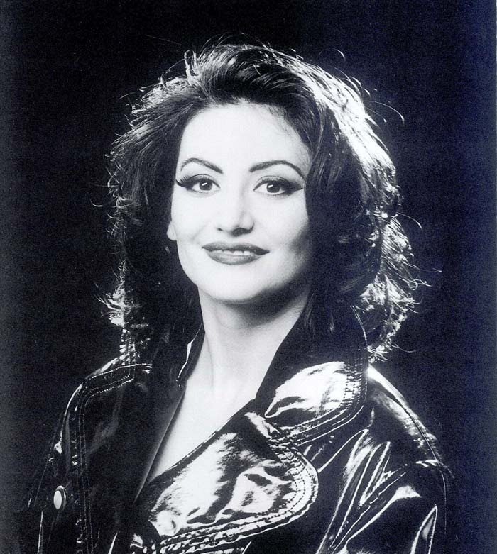 בריולי לאורה, מצו-סופרן