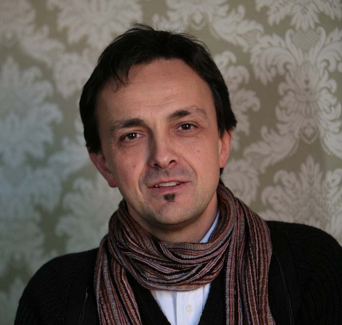 גרסי איטלו, מעצב תאורה