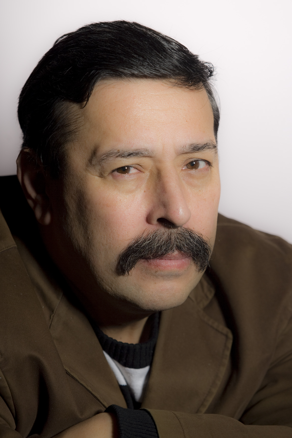 אילדר בדרניקוב, מעצב תאורה