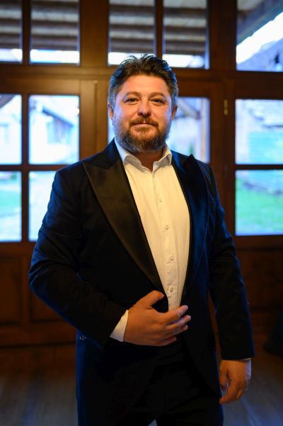 אינדריקאו ליביו, טנור