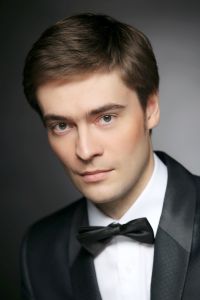 גולובושקין מיכאל, בס