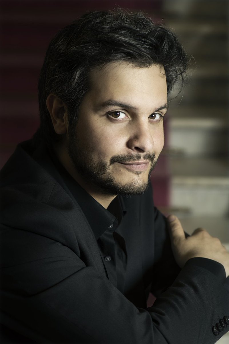 די פיירו נהואל, בס