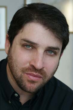 דניאל בועז, בריטון