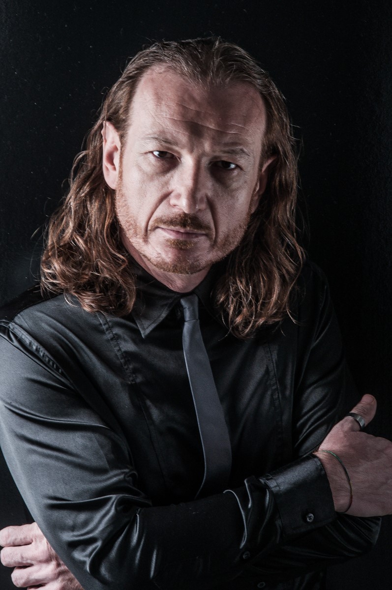 באטלייה פאולו, בס