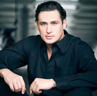 צימבאליוק אלכסנדר, בס