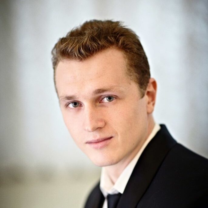 וולוז׳ין פאבל, טנור